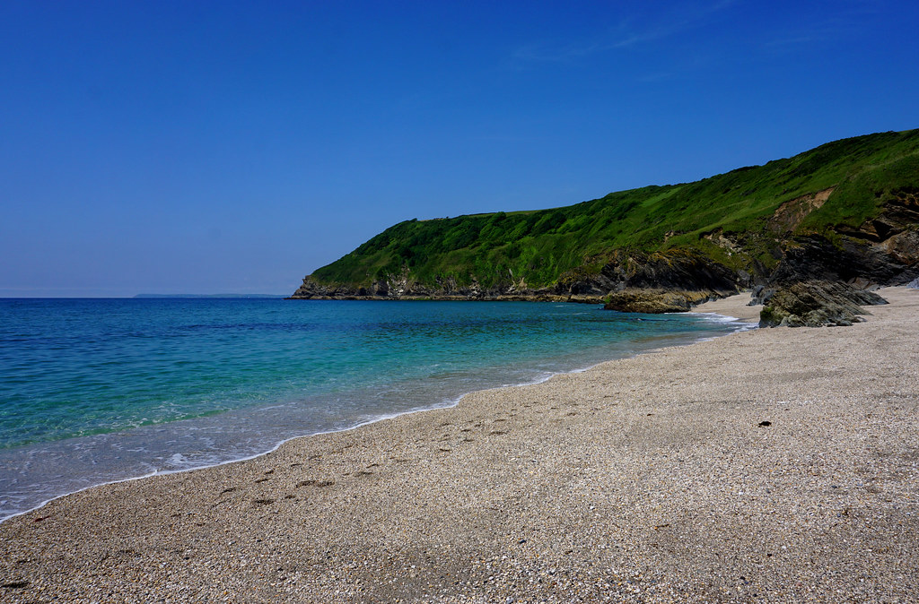 How to Stay Safe in the Beach Water This Summer